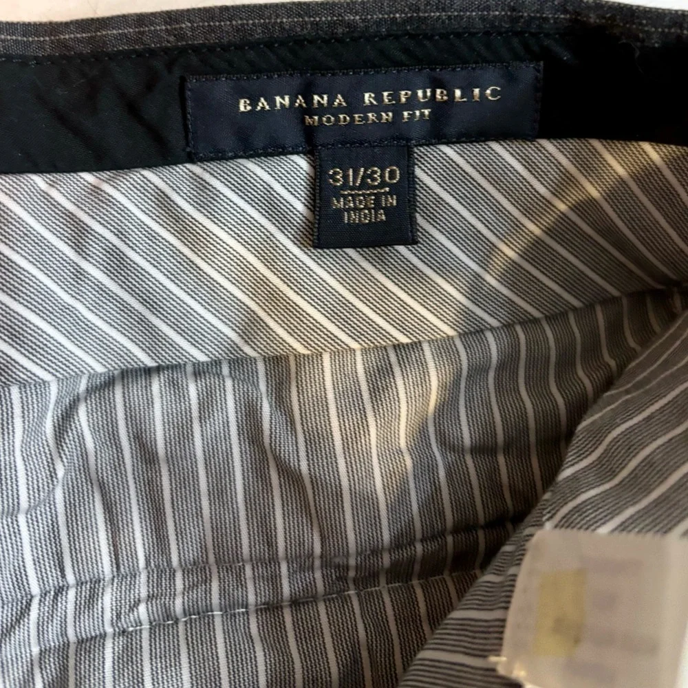 Banana Republic Men’s Size 31/30 Grey Modern Fit Pin‎ Striped Trouser Pants